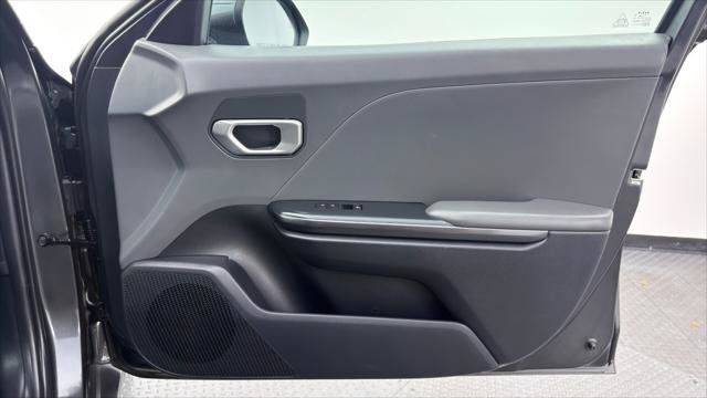 Used 2025 Kia K4 FWD image 23
