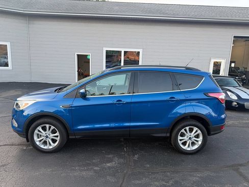 Used 2018 Ford Escape SE AWD/4WD image 2