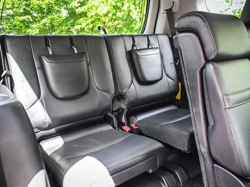Used 2016 Lexus GX 460 w/ Premium Package AWD/4WD image 17