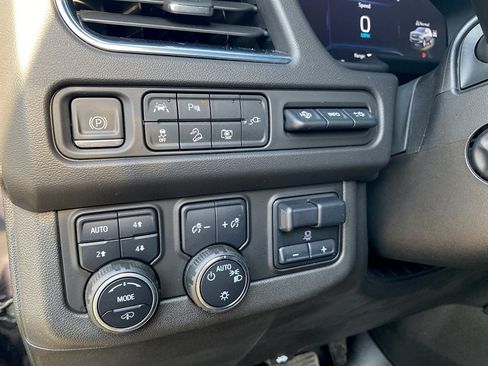 Used 2022 Chevrolet Tahoe High Country AWD/4WD image 26