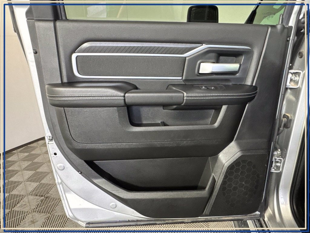 Certified 2026 RAM 2500 Big Horn AWD/4WD image 39