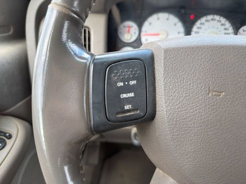 Used 2005 Dodge Ram 3500 Truck SLT w/ Quad Cab Big Horn Value Group AWD/4WD image 12