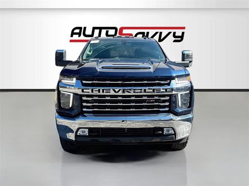 Used 2022 Chevrolet Silverado 2500 LTZ image 2
