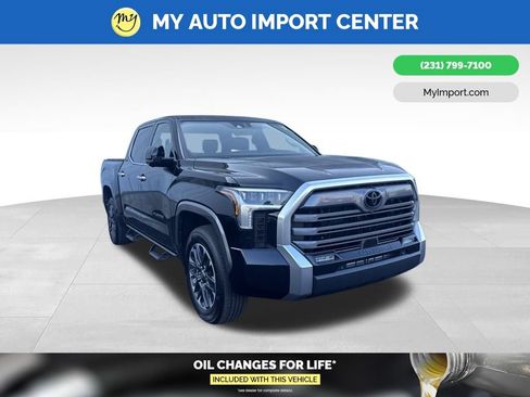 Used 2025 Toyota Tundra Limited AWD/4WD image 1
