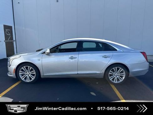 Used 2018 Cadillac XTS Luxury FWD image 4