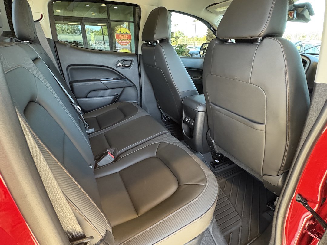 Used 2021 GMC Canyon AT4 w/ Driver Alert Package AWD/4WD image 28
