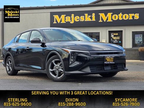 Used 2025 Kia K4 LXS image 23