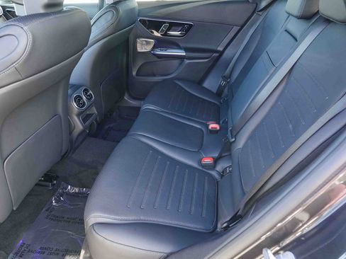 New 2026 Mercedes-Benz GLC 300 image 17