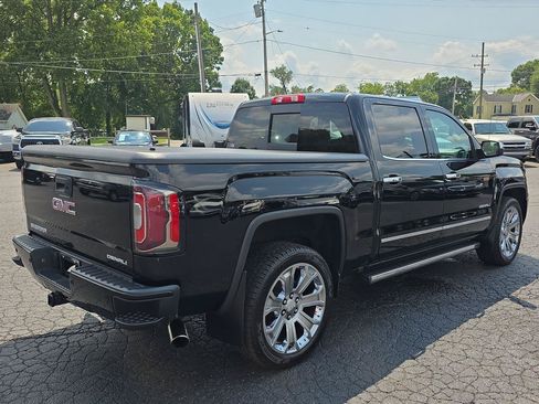 Used 2018 GMC Sierra 1500 Denali w/ Denali Ultimate Package AWD/4WD image 2