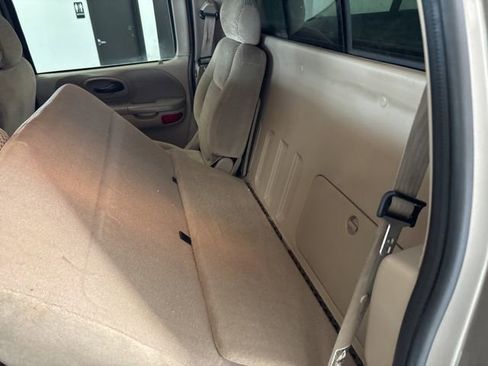 Used 2001 Ford F150 XLT image 21