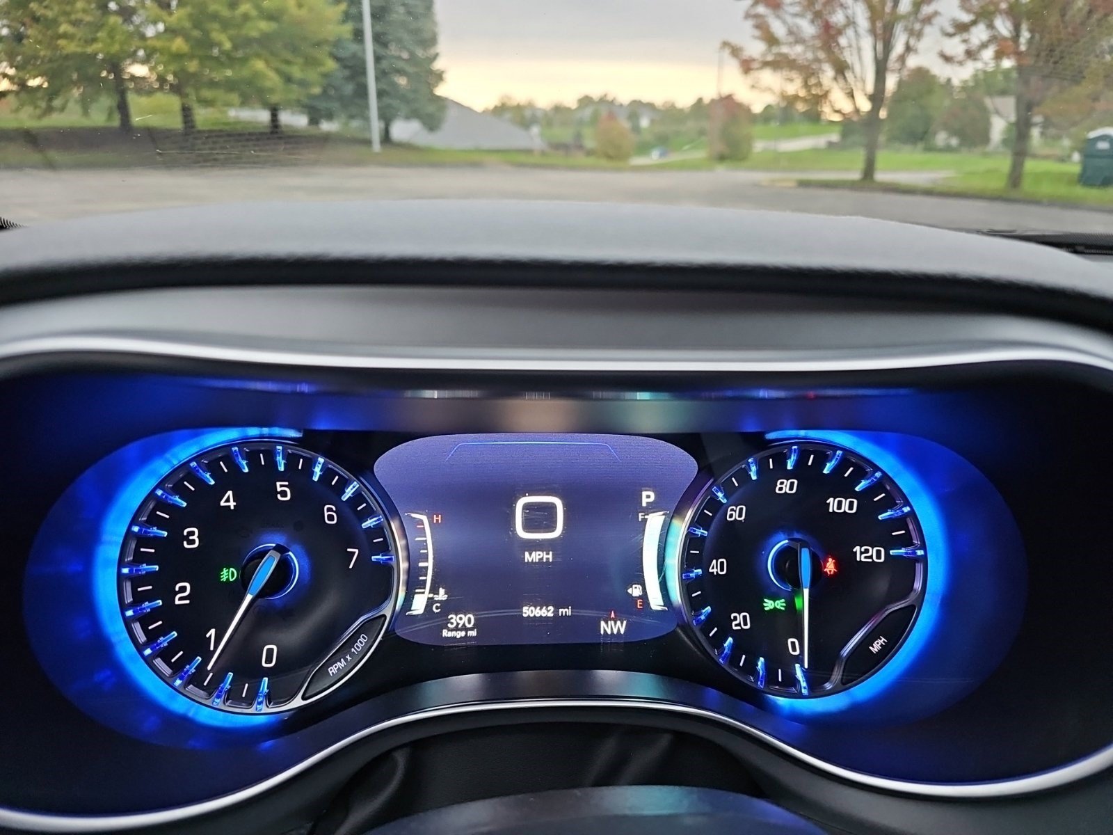 Used 2025 Chrysler Pacifica Limited FWD image 19