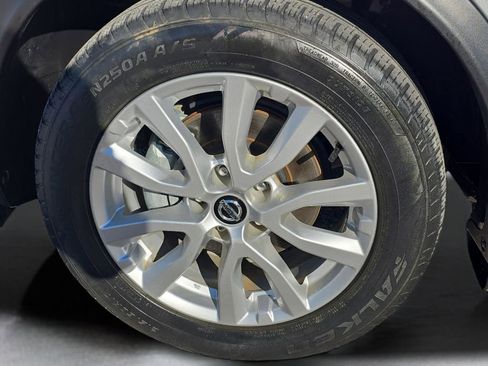 Used 2022 Nissan Rogue Sport SV w/ Technology Package image 10