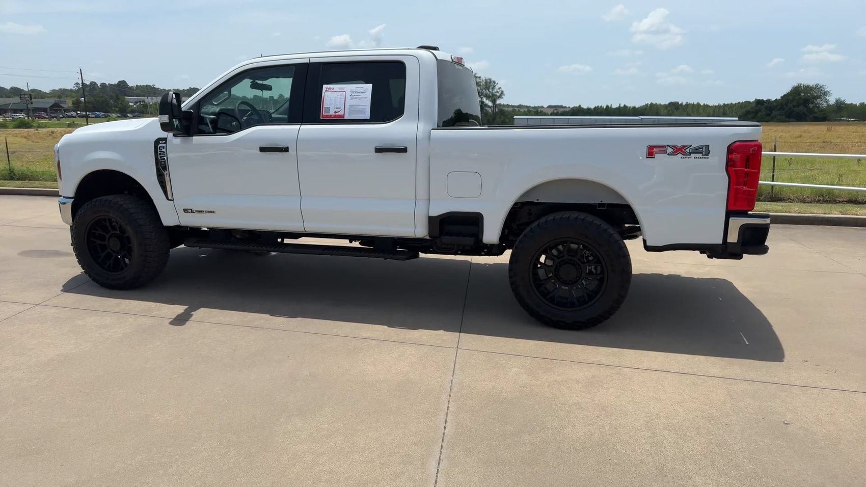 Used 2025 Ford F250 XLT w/ FX4 Off-Road Package AWD/4WD image 6