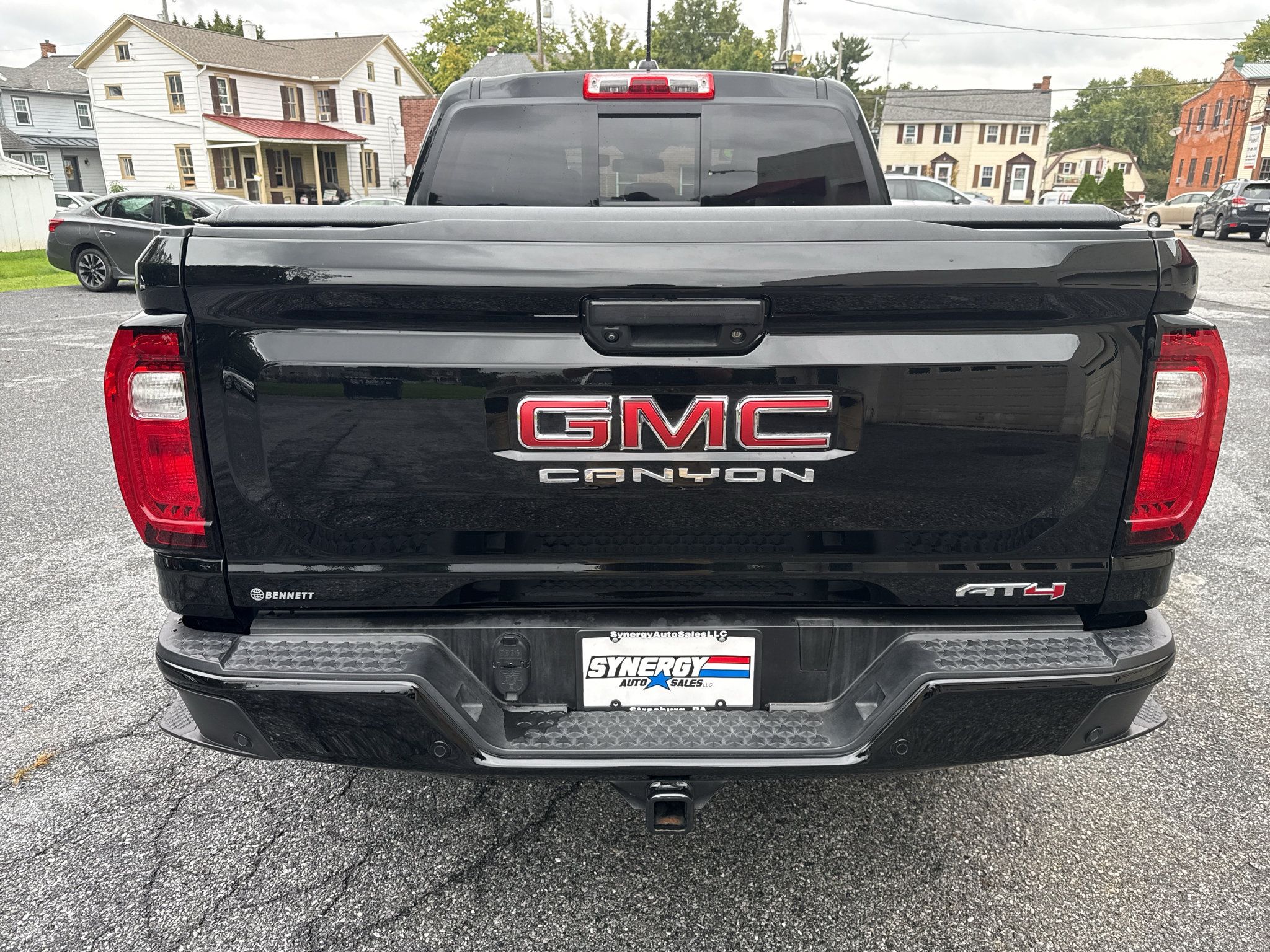Used 2023 GMC Canyon AT4 w/ Canyon Safety Plus Package AWD/4WD image 4