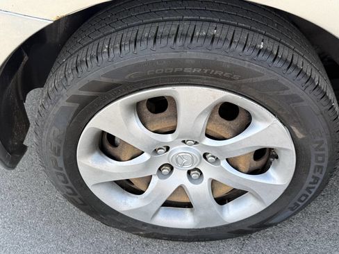 Used 2013 MAZDA MAZDA3 i Sport FWD image 15