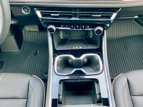 New 2026 Chevrolet Traverse High Country w/ LPO, Floor Liner Package image 52