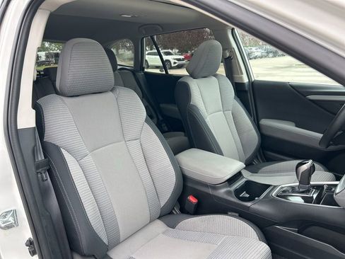 Used 2025 Subaru Outback Premium AWD/4WD image 42