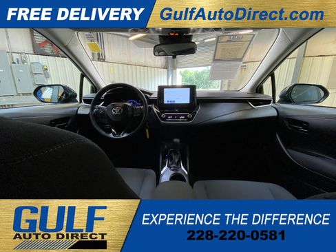Used 2026 Toyota Corolla LE FWD image 2