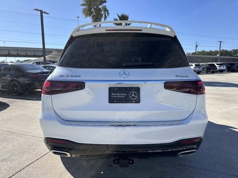 New 2026 Mercedes-Benz GLS 580 4MATIC image 5