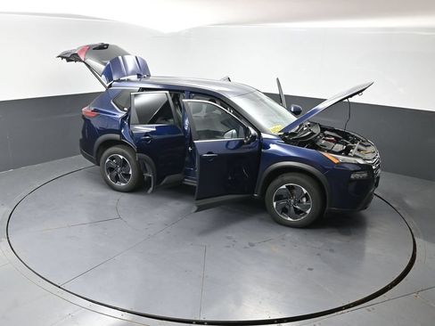 Used 2024 Nissan Rogue SV AWD/4WD image 63