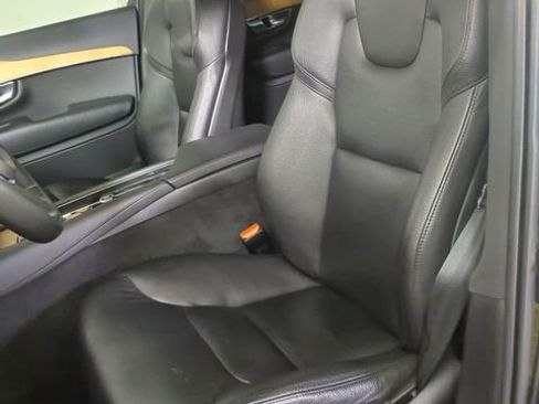 Used 2021 Volvo XC90 T8 Inscription Expression w/ Advanced Package AWD/4WD image 12