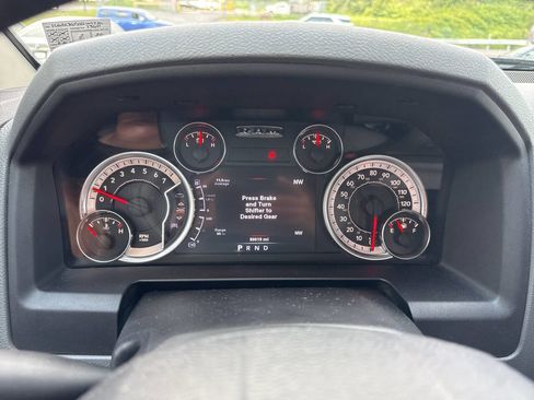 Used 2014 RAM 1500 Outdoorsman image 32