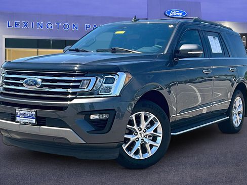 Certified 2020 Ford Expedition XLT w/ Equipment Group 202A RWD image 3