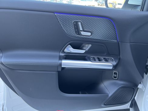 Certified 2025 Mercedes-Benz GLA 250 4MATIC image 14