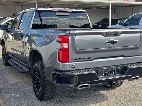 Used 2021 Chevrolet Silverado 1500 LT Trail Boss w/ Convenience Package II AWD/4WD image 4