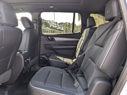 New 2026 Buick Enclave Sport Touring w/ Power Package FWD image 16