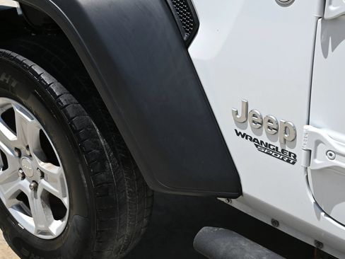 Used 2021 Jeep Wrangler Sport AWD/4WD image 8
