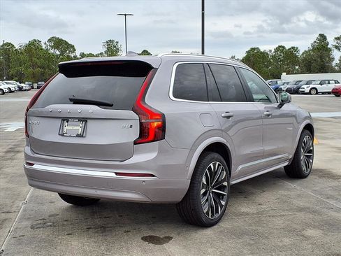 New 2026 Volvo XC90 B6 Plus w/ Protection Package Premier AWD/4WD image 7