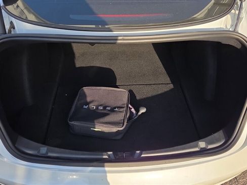 Used 2022 Tesla Model 3 Long Range AWD/4WD image 9