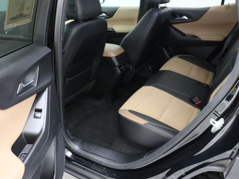Used 2025 Chevrolet Equinox ACTIV FWD image 27