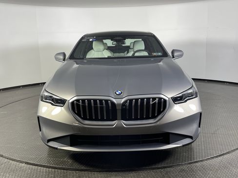 Certified 2025 BMW 540i xDrive image 2