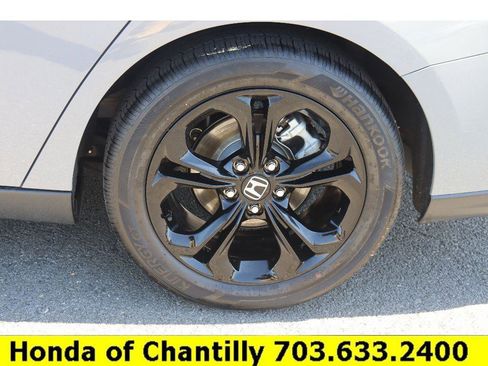 Certified 2025 Honda Accord SE image 31