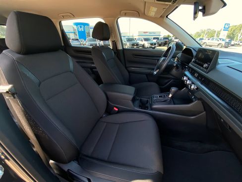 Used 2024 Honda CR-V LX image 13