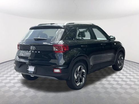 New 2026 Hyundai Venue SEL FWD image 5