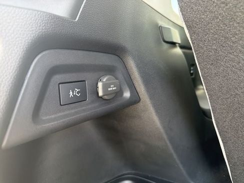 Used 2025 Honda Pilot Touring image 21