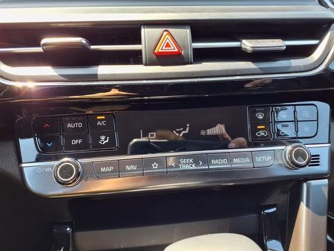Used 2025 Kia Seltos S FWD image 9