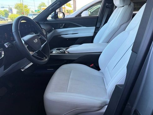 Certified 2024 Cadillac Lyriq Sport AWD/4WD image 3