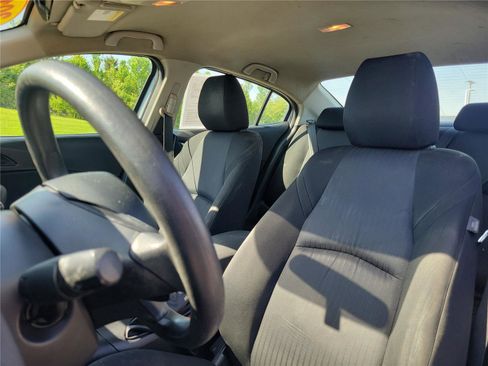 Used 2016 MAZDA MAZDA3 i Sport FWD image 16