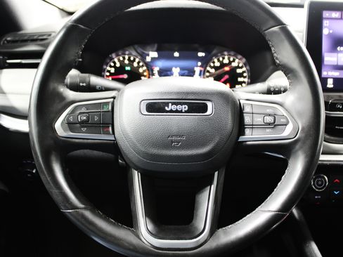 Used 2023 Jeep Compass Limited AWD/4WD image 9