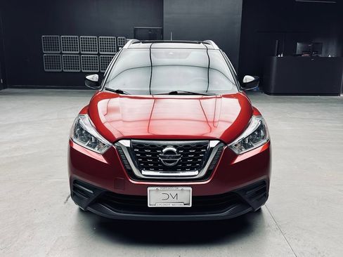 Used 2020 Nissan Kicks SV FWD image 11