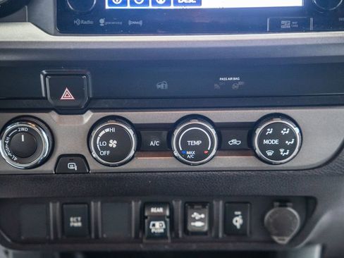 Used 2019 Toyota Tacoma TRD Sport image 23