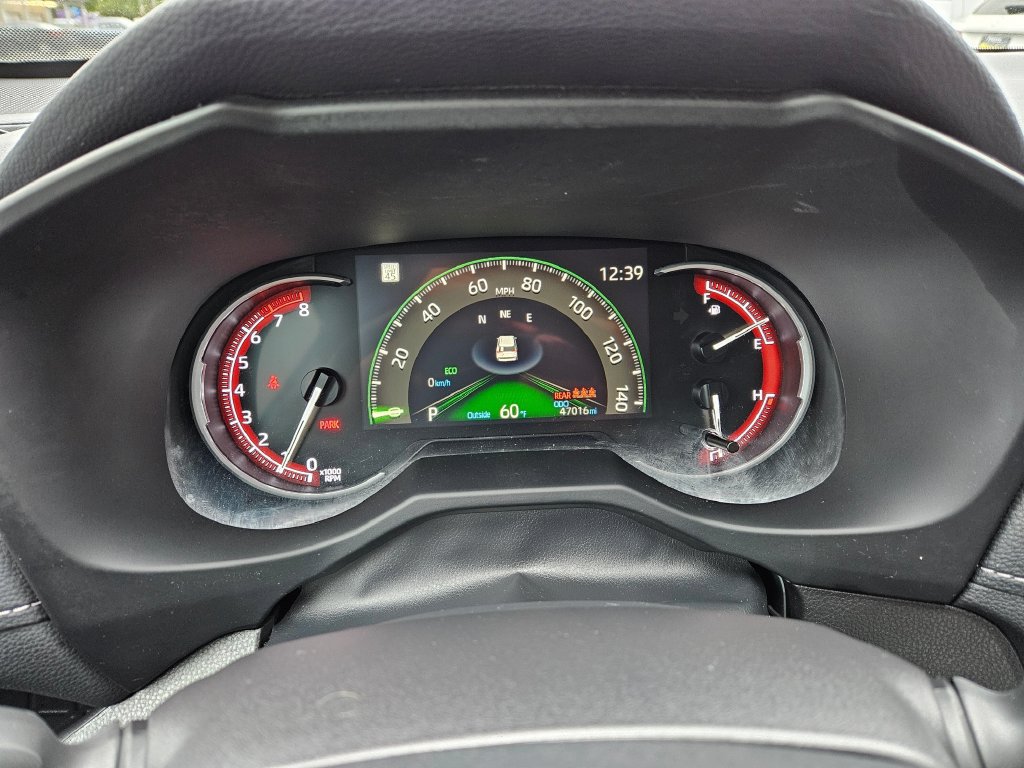 Used 2025 Toyota RAV4 LE AWD/4WD image 23