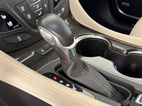 Certified 2020 Buick Envision Premium w/ Driver Confidence Package AWD/4WD image 33