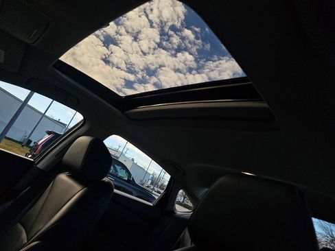 Used 2025 Honda Accord EX-L image 10