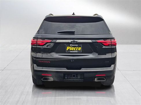 Used 2023 Chevrolet Traverse Premier w/ Redline Edition image 5