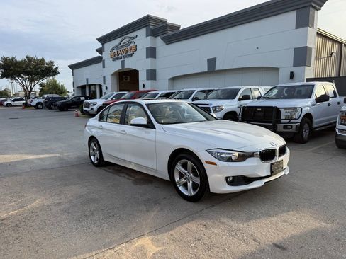 Used 2013 BMW 328i xDrive Sedan AWD/4WD image 2